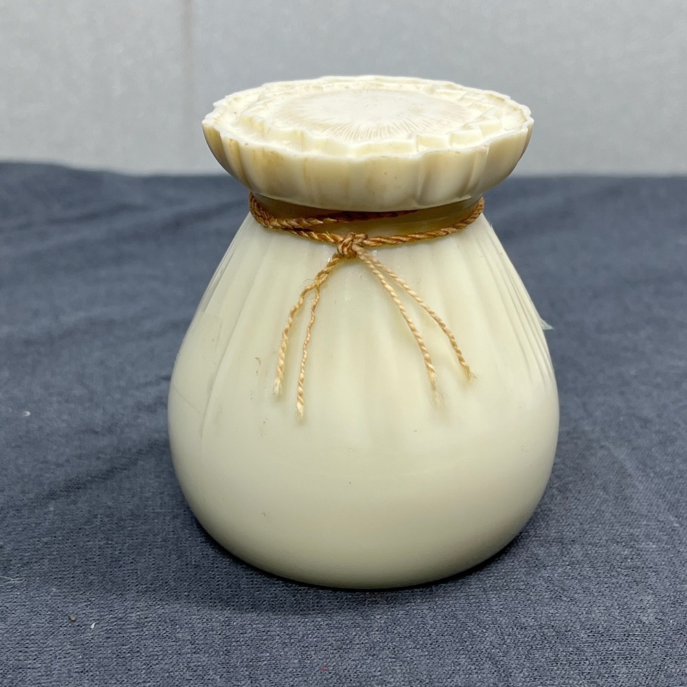 Yardley London Women Vintage Face Powder Jar Milk Glass Cream 2.75in Mid Century